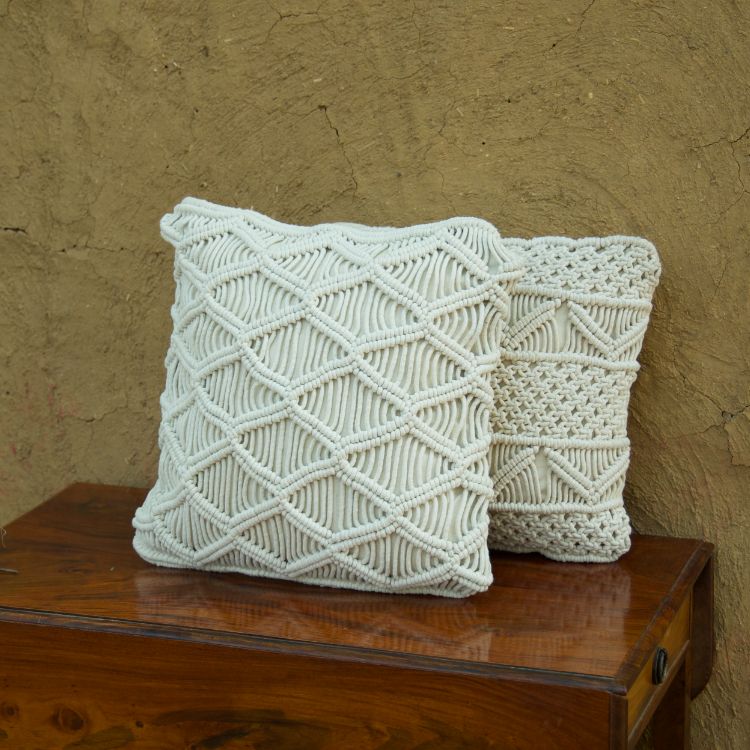 Fish Knit Cushion